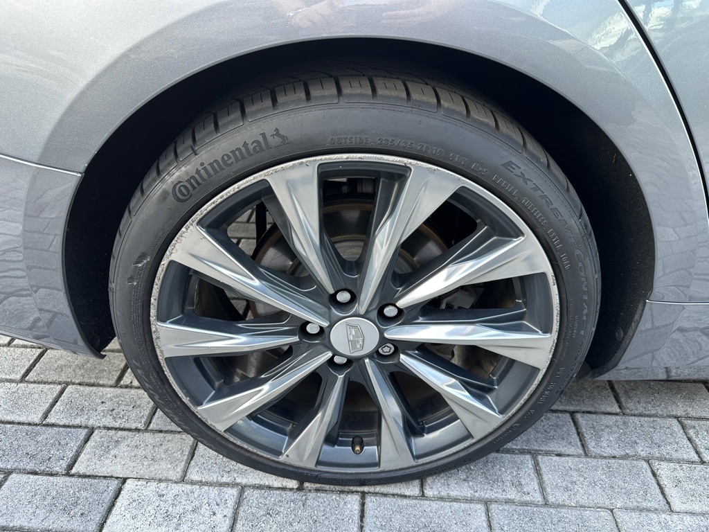 Cadillac CT4 4dr Sdn Luxury 2022