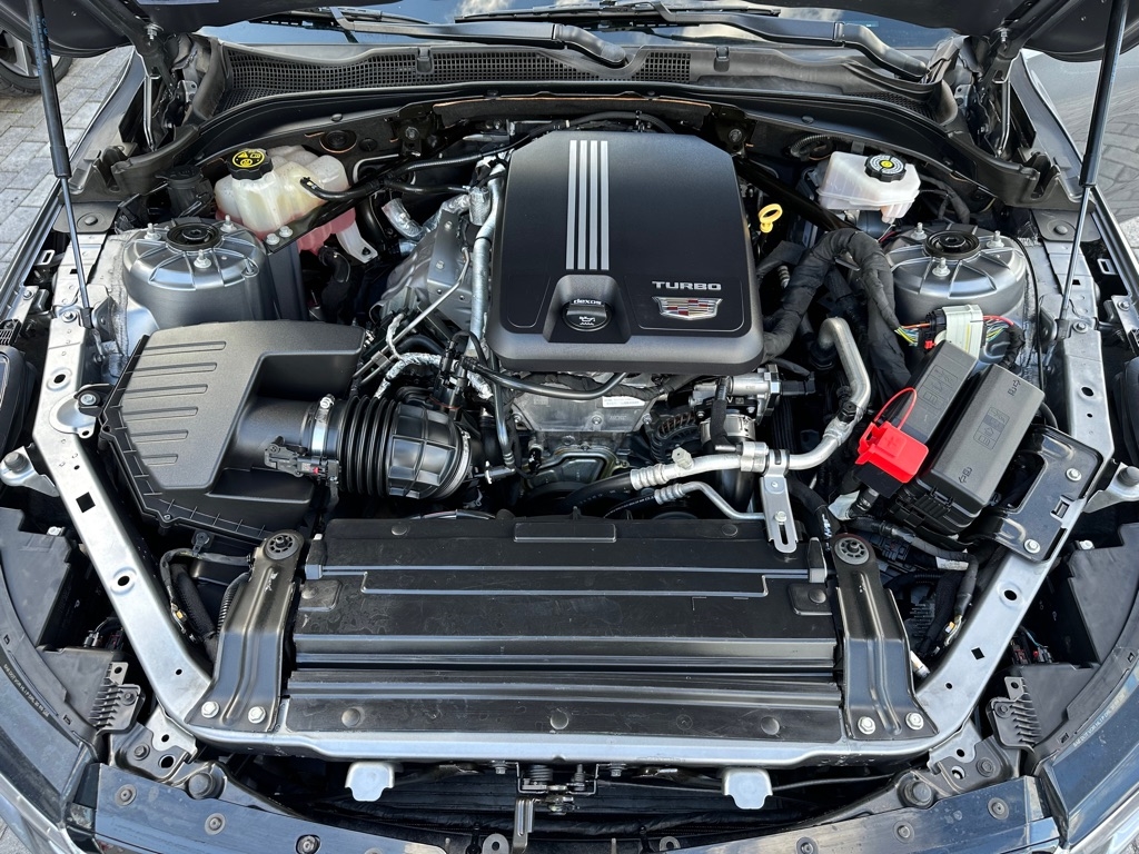 Cadillac CT4 4dr Sdn Luxury 2022