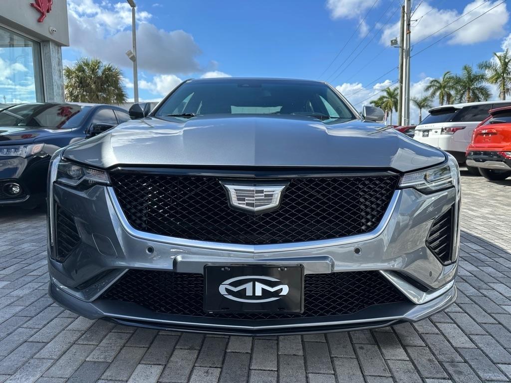 Cadillac CT4 4dr Sdn Luxury 2022