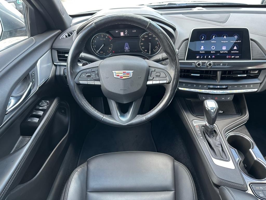 Cadillac CT4 4dr Sdn Luxury 2022