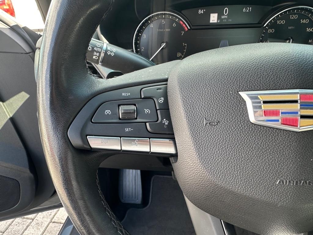 Cadillac CT4 4dr Sdn Luxury 2022