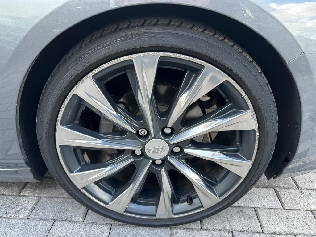 Cadillac CT4 4dr Sdn Luxury 2022