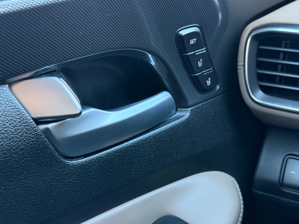 Hyundai Santa Fe Limited FWD 2021