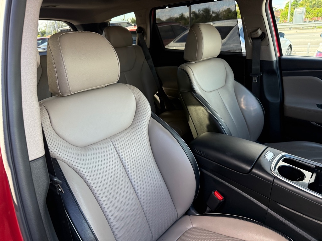 Hyundai Santa Fe Limited FWD 2021