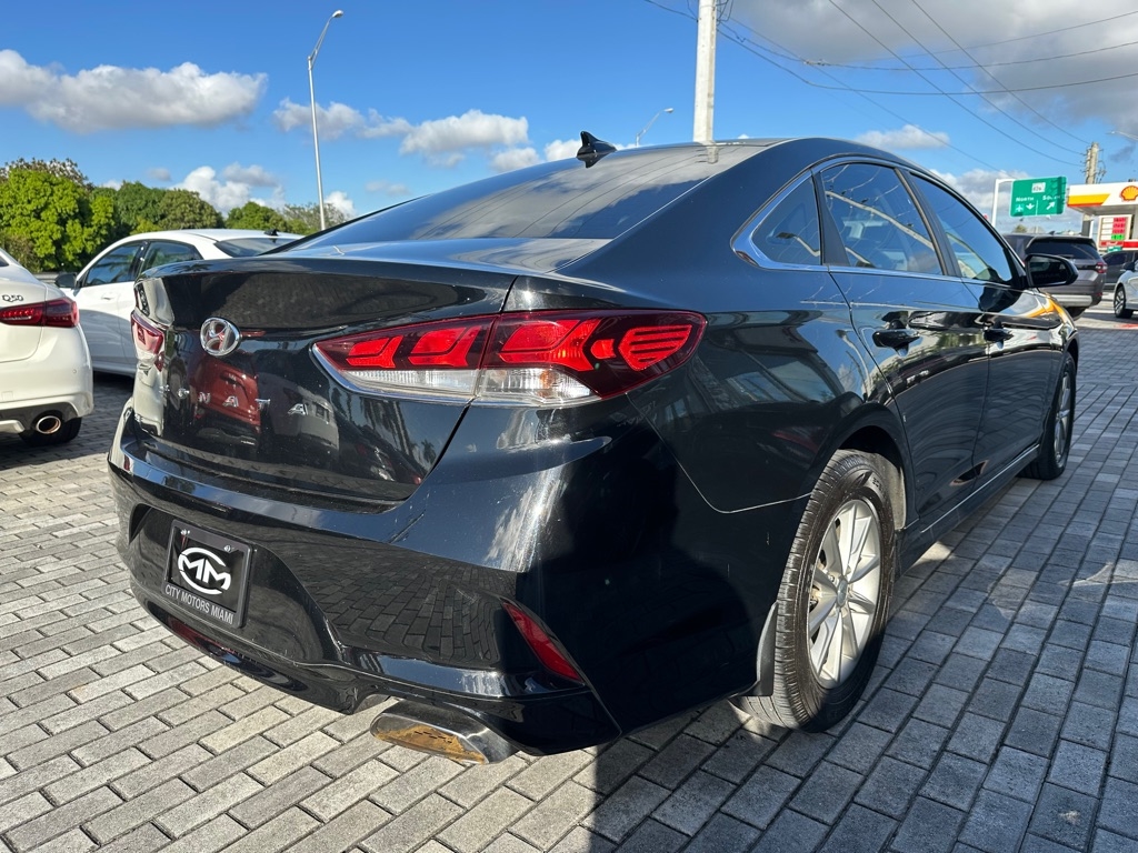Hyundai Sonata SE 2.4L 2019