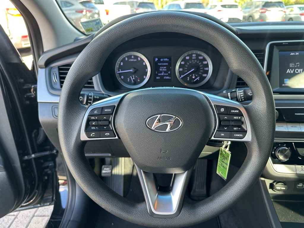 Hyundai Sonata SE 2.4L 2019