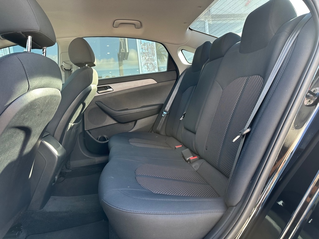 Hyundai Sonata SE 2.4L 2019