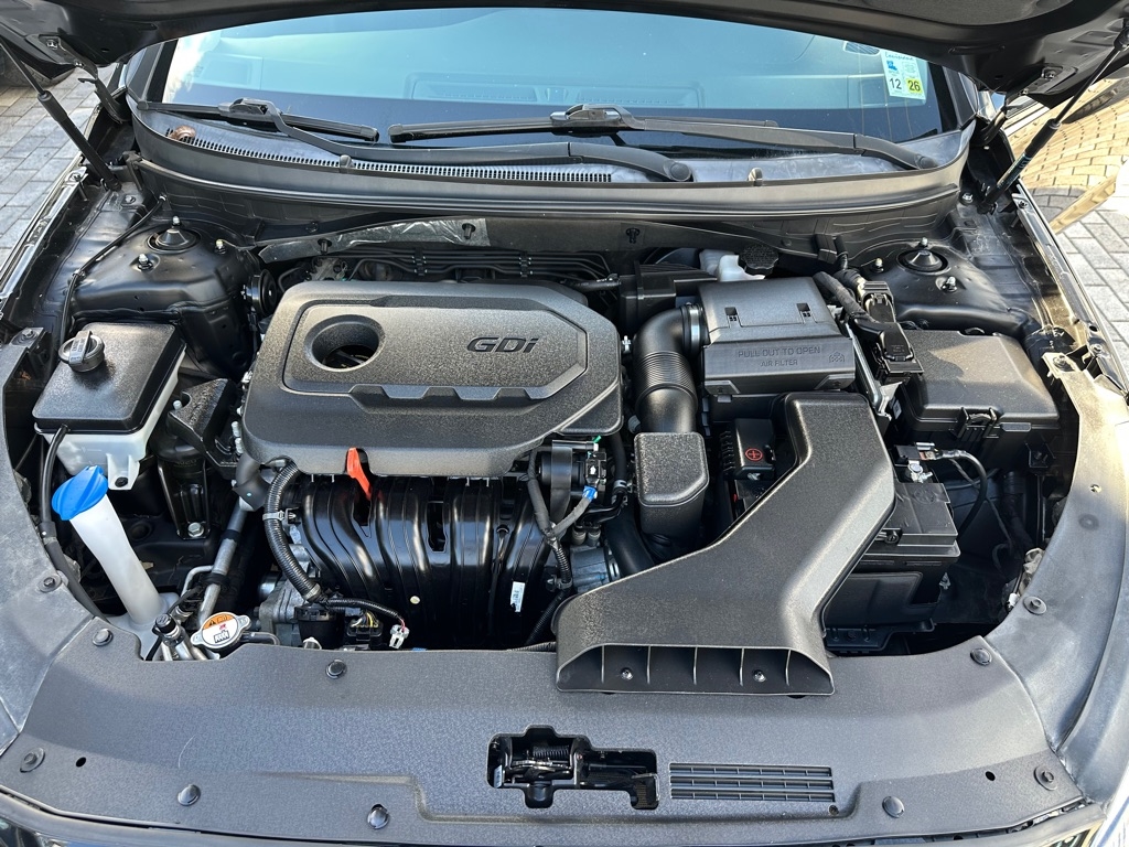 Hyundai Sonata SE 2.4L 2019