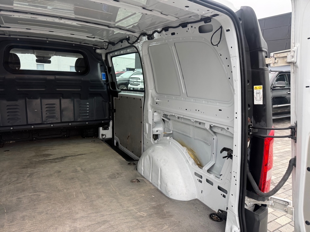 Mercedes-Benz Metris Cargo Van Standard Roof 126" Wheelbase 2019