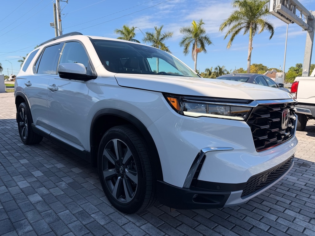 2023 Honda Pilot Elite AWD