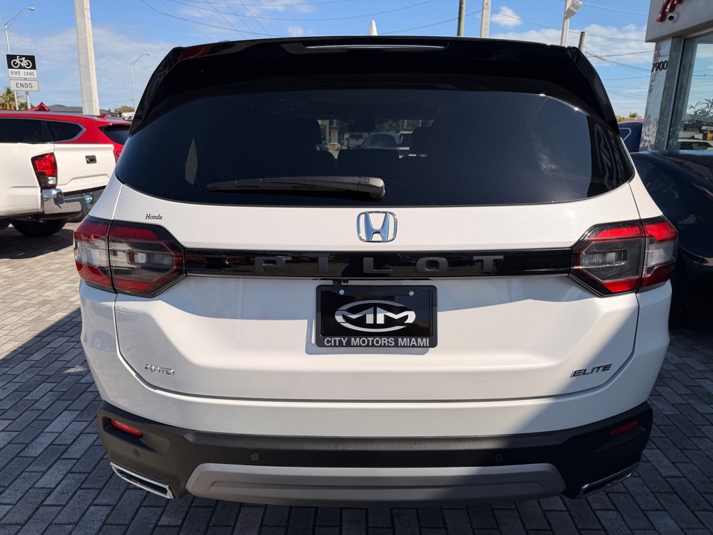 Honda Pilot Elite AWD 2023