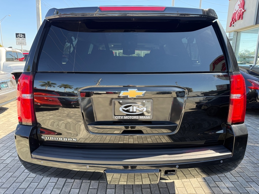 Chevrolet Suburban 2WD 4dr LT 2020