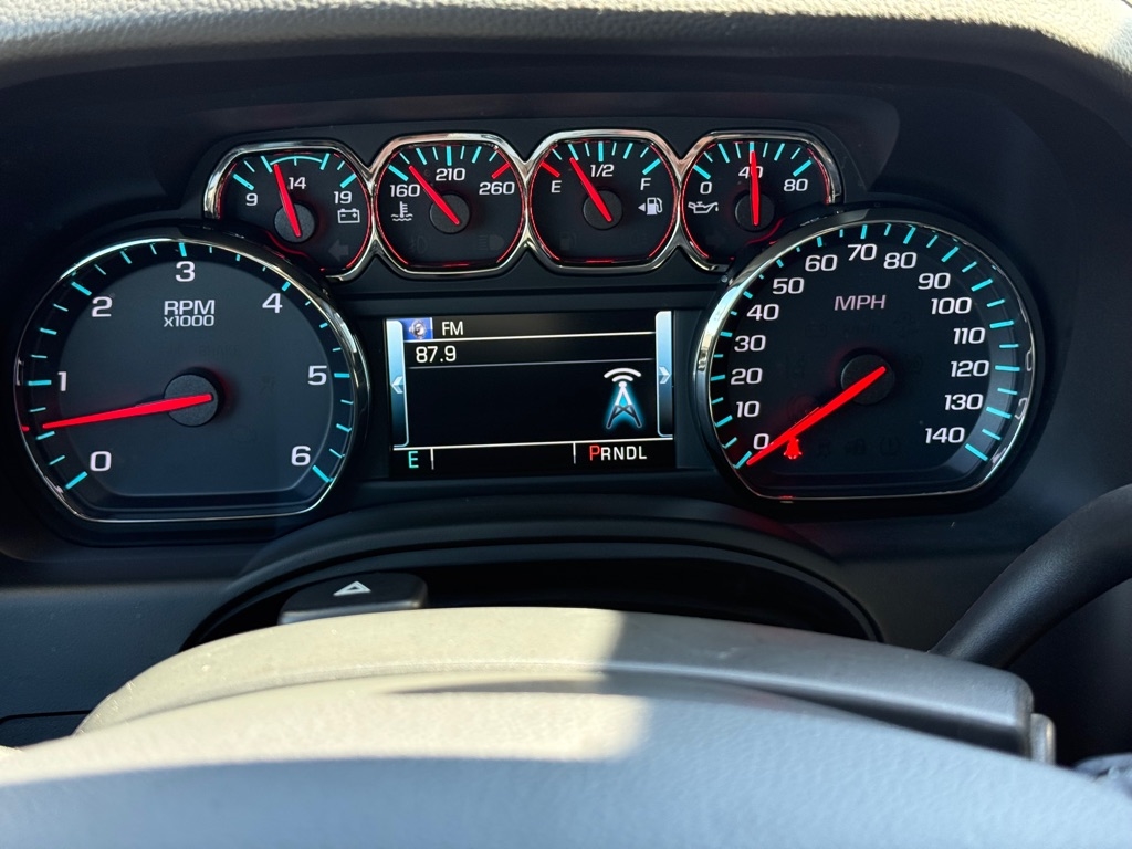 Chevrolet Suburban 2WD 4dr LT 2020