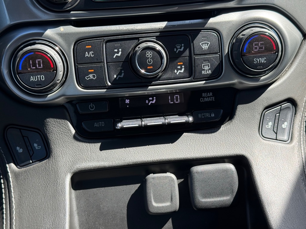 Chevrolet Suburban 2WD 4dr LT 2020