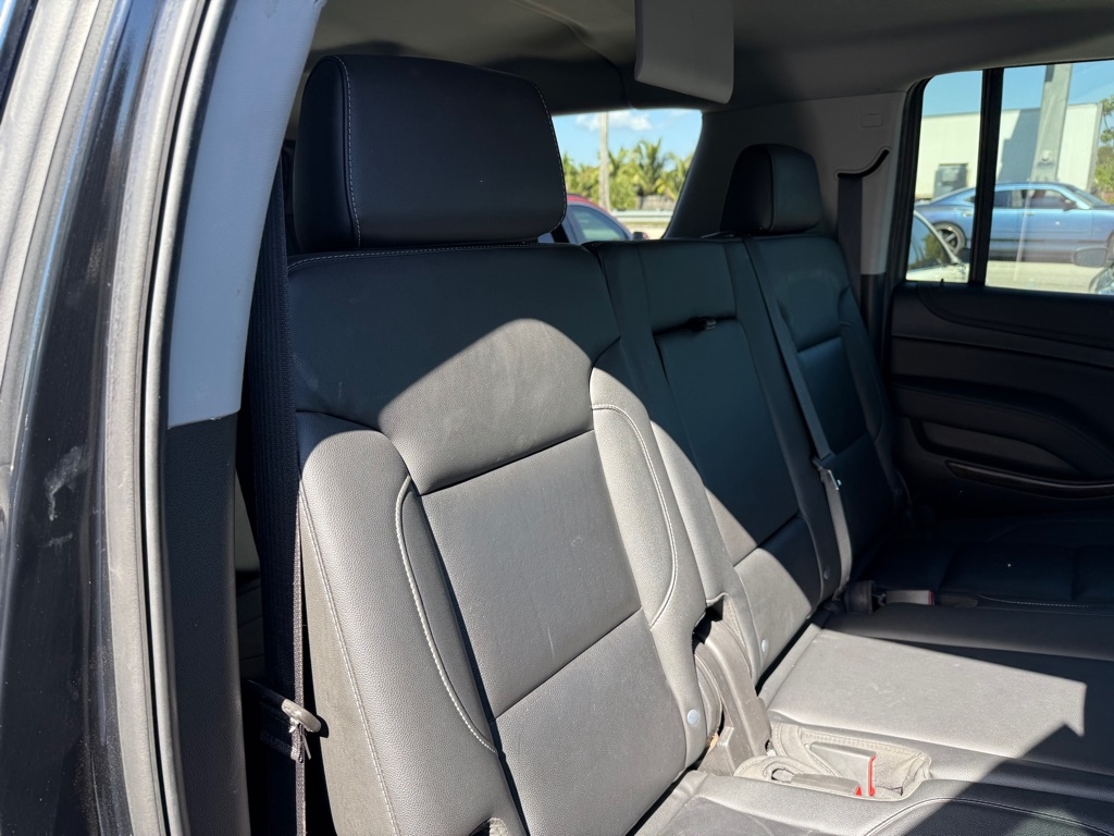 Chevrolet Suburban 2WD 4dr LT 2020