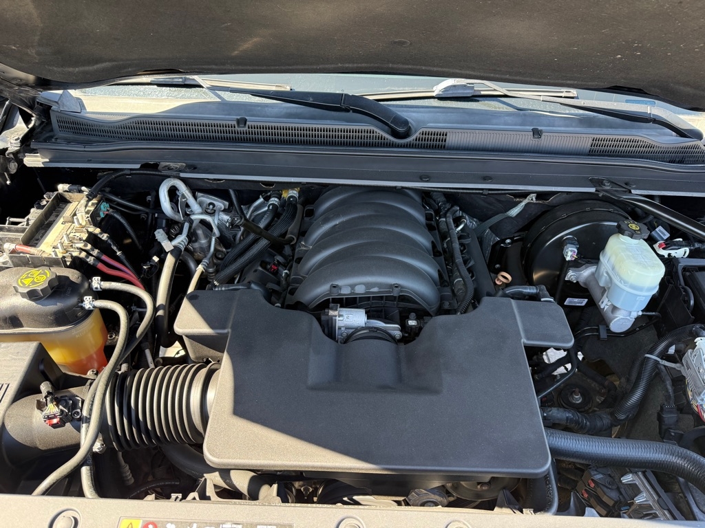 Chevrolet Suburban 2WD 4dr LT 2020