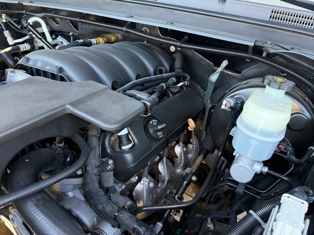 Chevrolet Suburban 2WD 4dr LT 2020