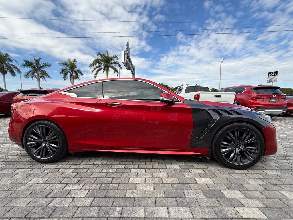Infiniti Q60 LUXE RWD 2022