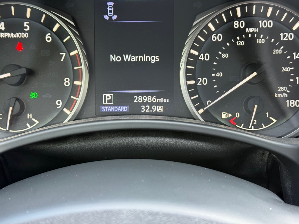 Infiniti Q60 LUXE RWD 2022