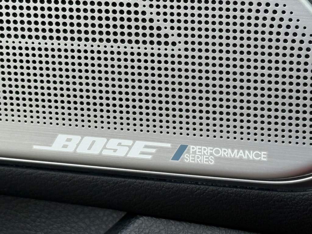 Infiniti Q60 LUXE RWD 2022