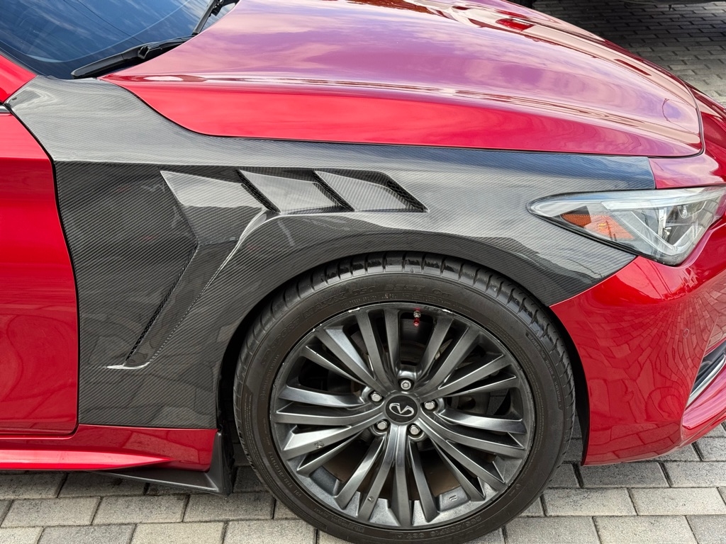 Infiniti Q60 LUXE RWD 2022