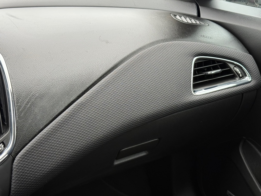 Chevrolet Cruze 4dr Sdn 1.4L LT w/1SD 2017