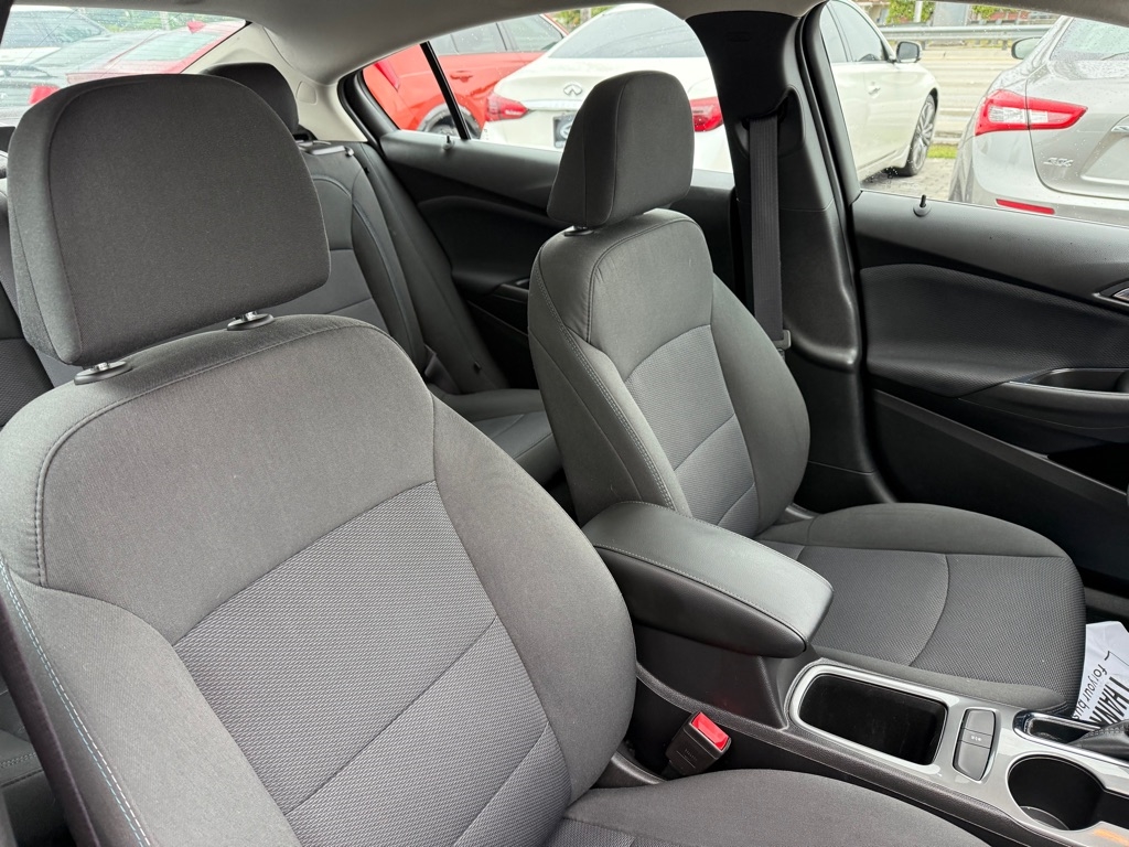 Chevrolet Cruze 4dr Sdn 1.4L LT w/1SD 2017