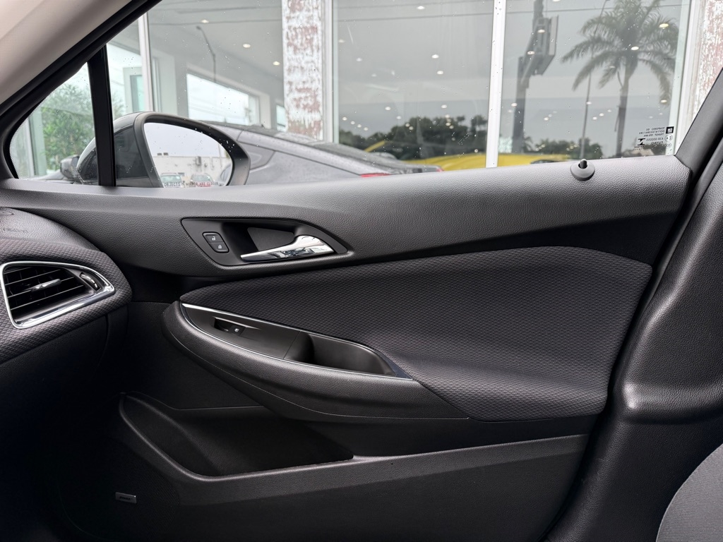 Chevrolet Cruze 4dr Sdn 1.4L LT w/1SD 2017