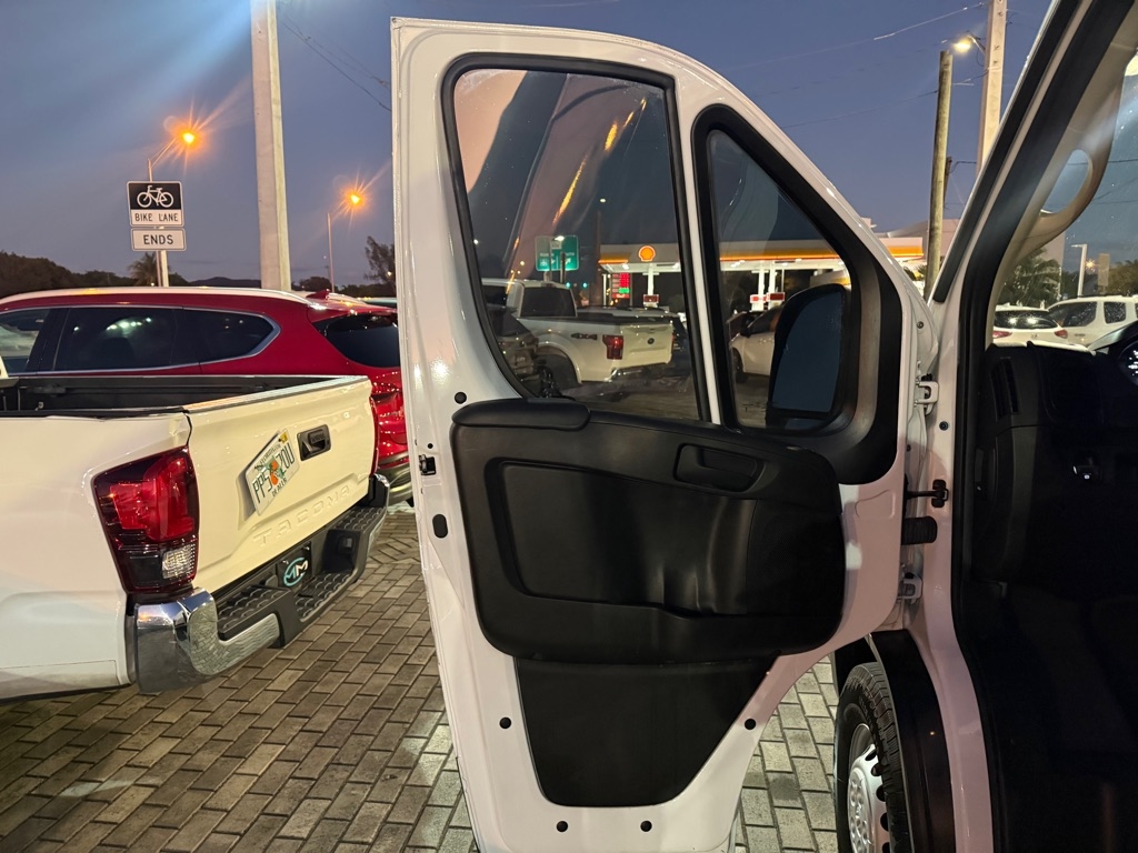 RAM ProMaster Cargo Van Tradesman 1500 High Roof 136" WB w/Pass Seat 2024