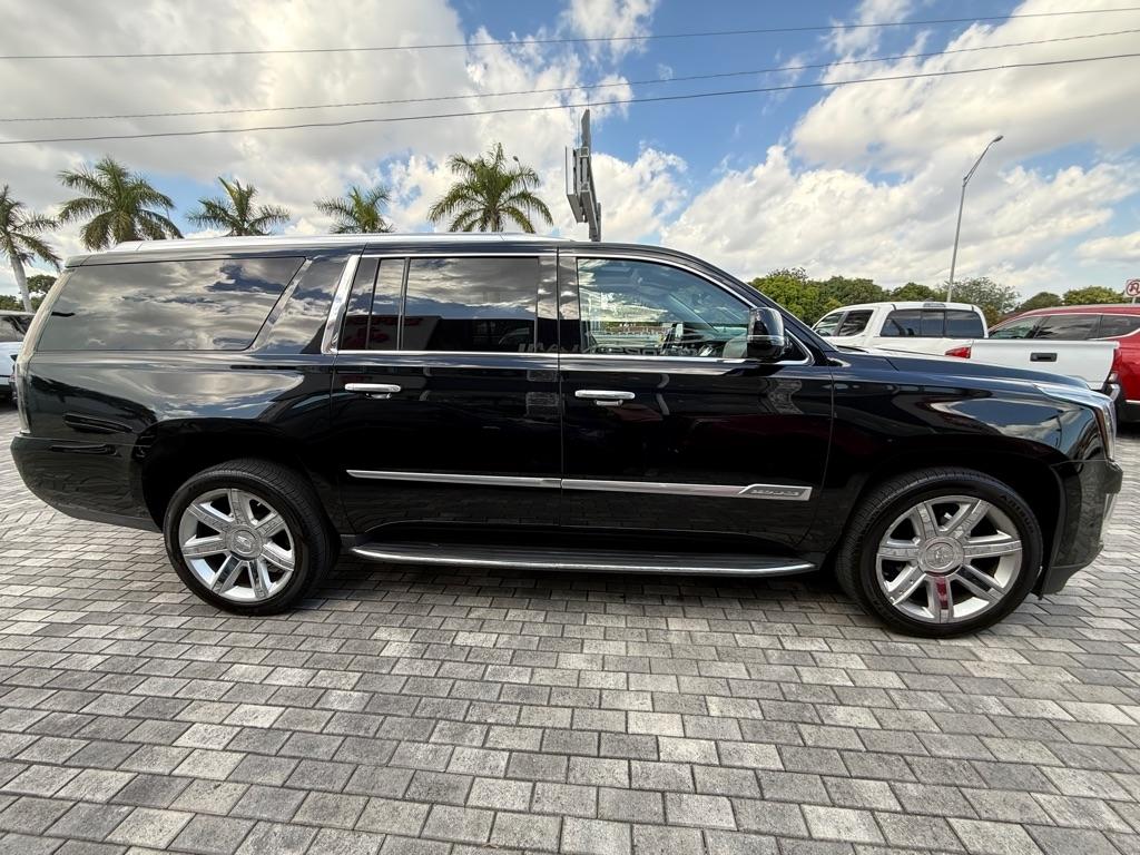 Cadillac Escalade ESV 4WD 4dr Luxury 2020