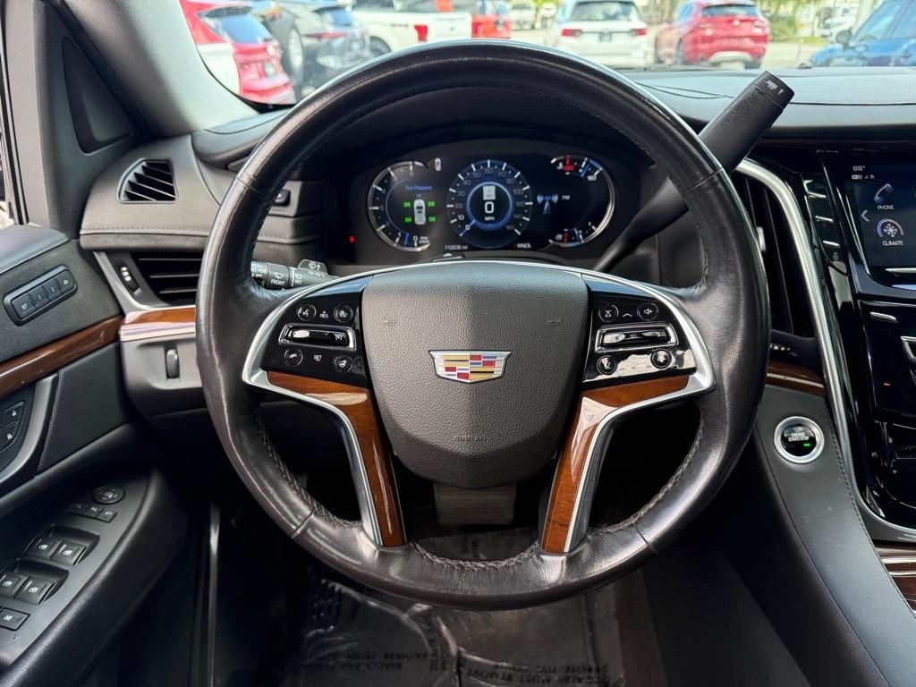 Cadillac Escalade ESV 4WD 4dr Luxury 2020