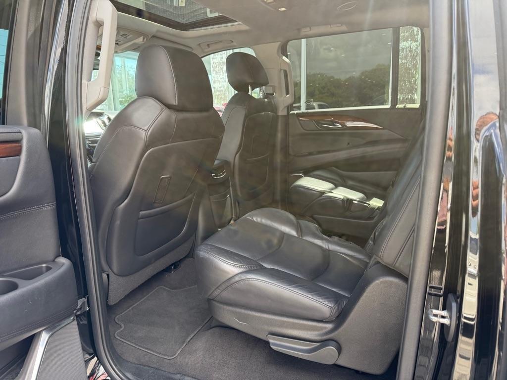 Cadillac Escalade ESV 4WD 4dr Luxury 2020