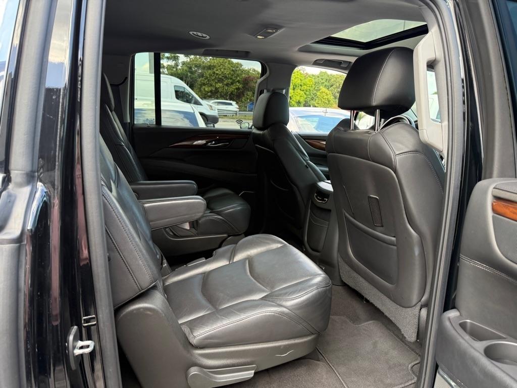 Cadillac Escalade ESV 4WD 4dr Luxury 2020