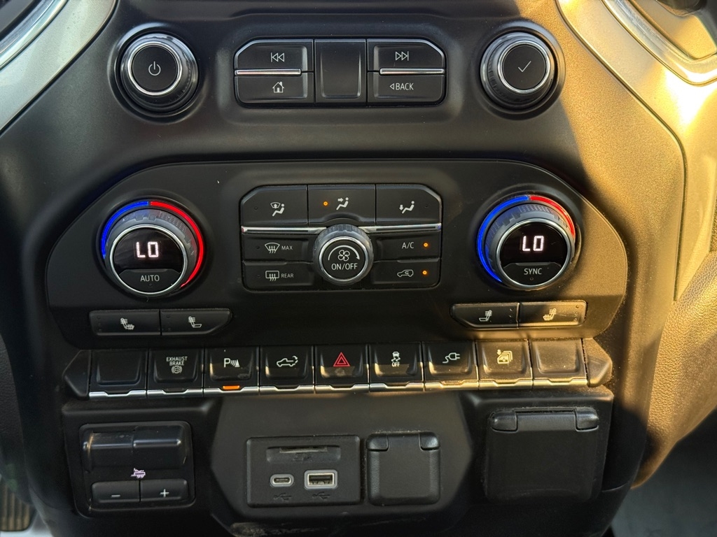 Chevrolet Silverado 3500HD 4WD Crew Cab 172" LT 2020