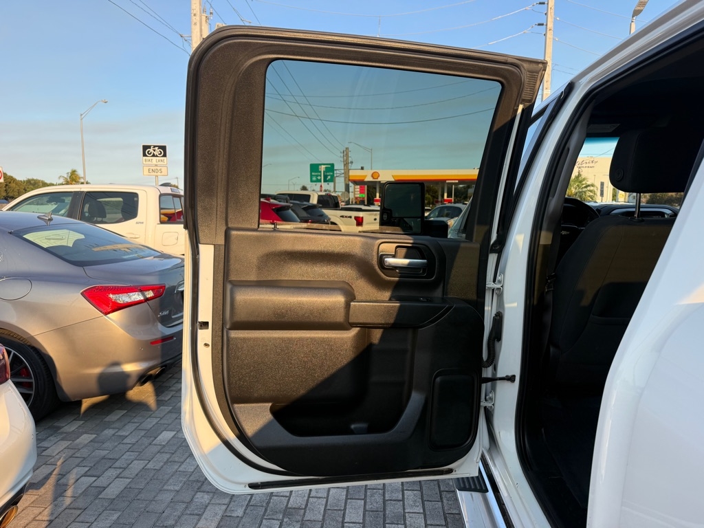 Chevrolet Silverado 3500HD 4WD Crew Cab 172" LT 2020