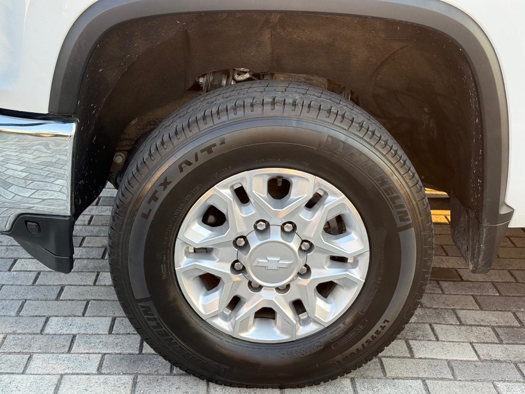 Chevrolet Silverado 3500HD 4WD Crew Cab 172" LT 2020