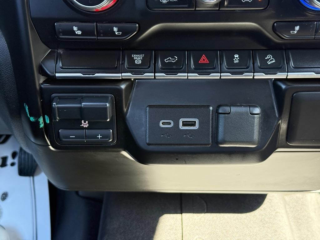 Chevrolet Silverado 2500HD 4WD Crew Cab 159" LT 2023