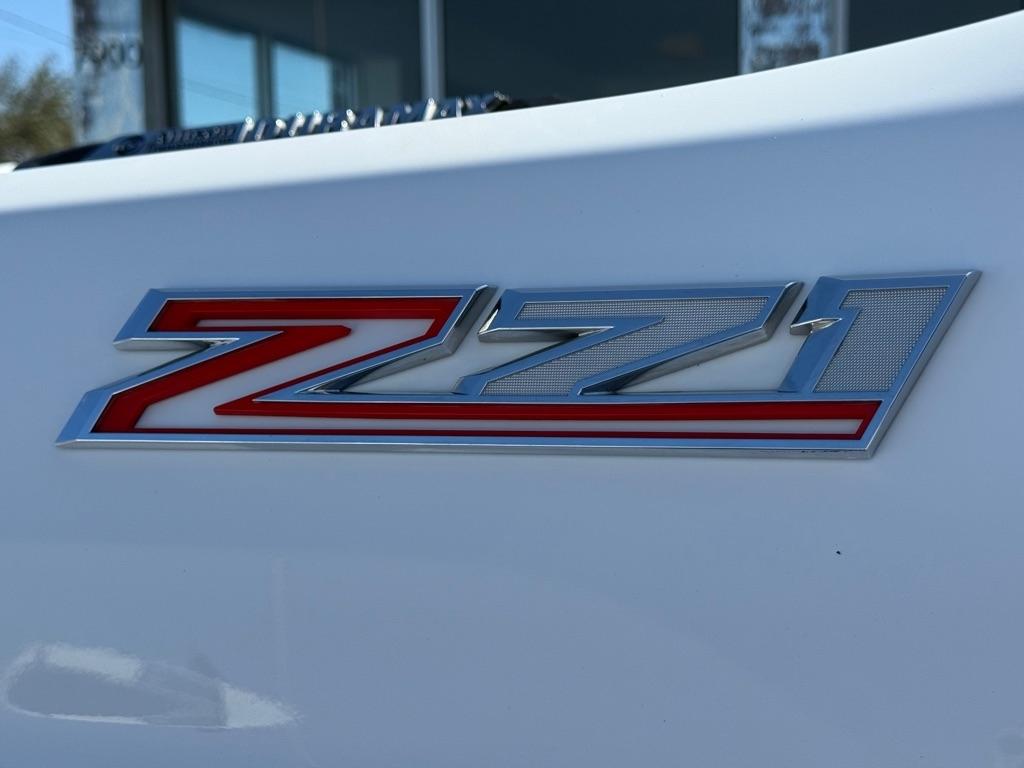 Chevrolet Silverado 2500HD 4WD Crew Cab 159" LT 2023