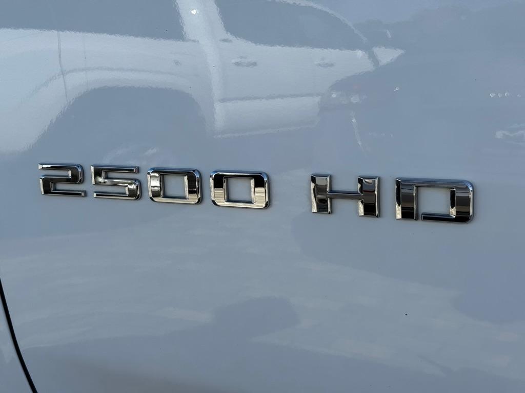 Chevrolet Silverado 2500HD 4WD Crew Cab 159" LT 2023
