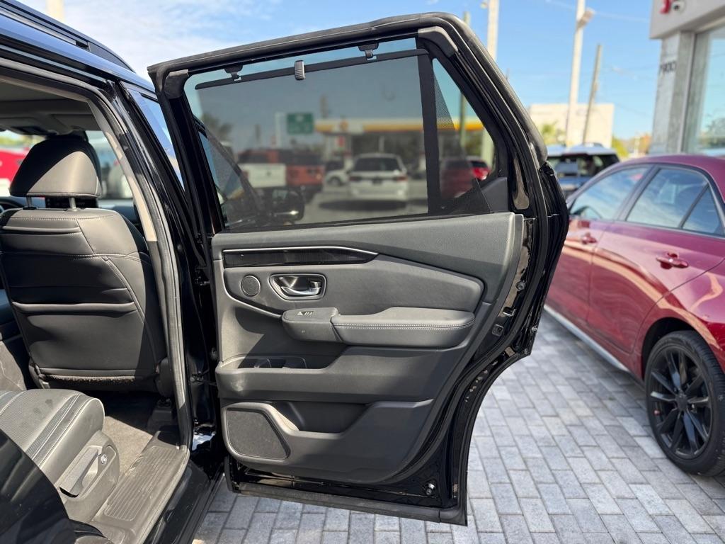 Honda Pilot Elite AWD 2023