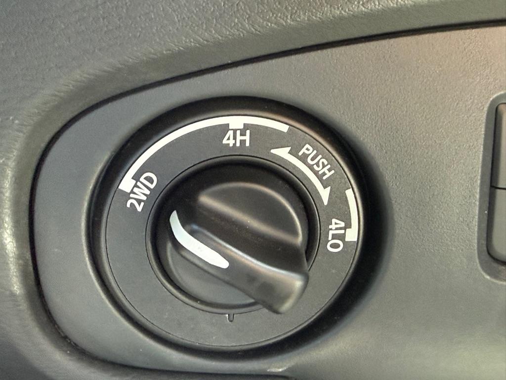 Nissan Frontier Crew Cab 4x4 PRO-4X Auto 2022