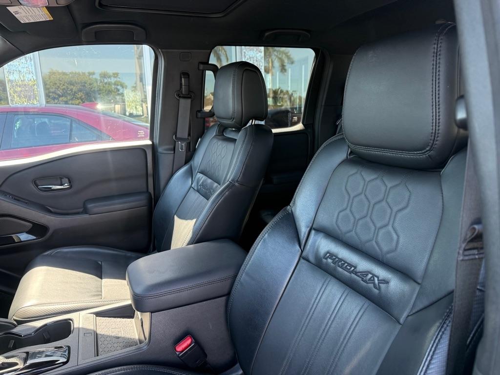 Nissan Frontier Crew Cab 4x4 PRO-4X Auto 2022