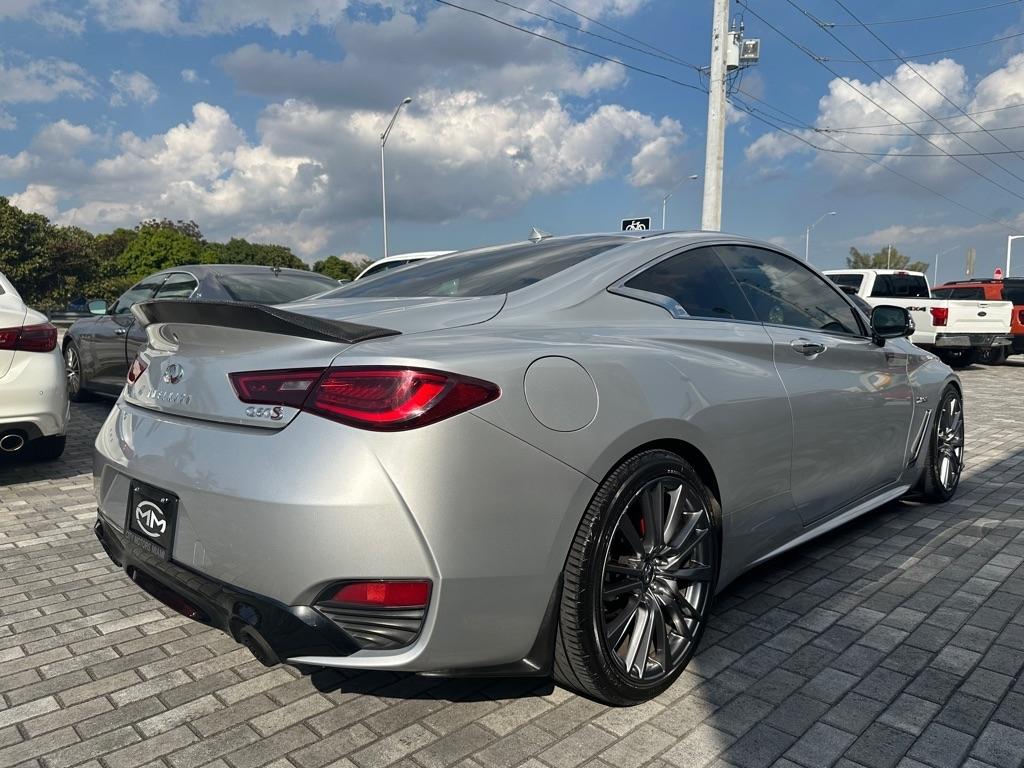 Infiniti Q60 Red Sport 400 RWD 2017