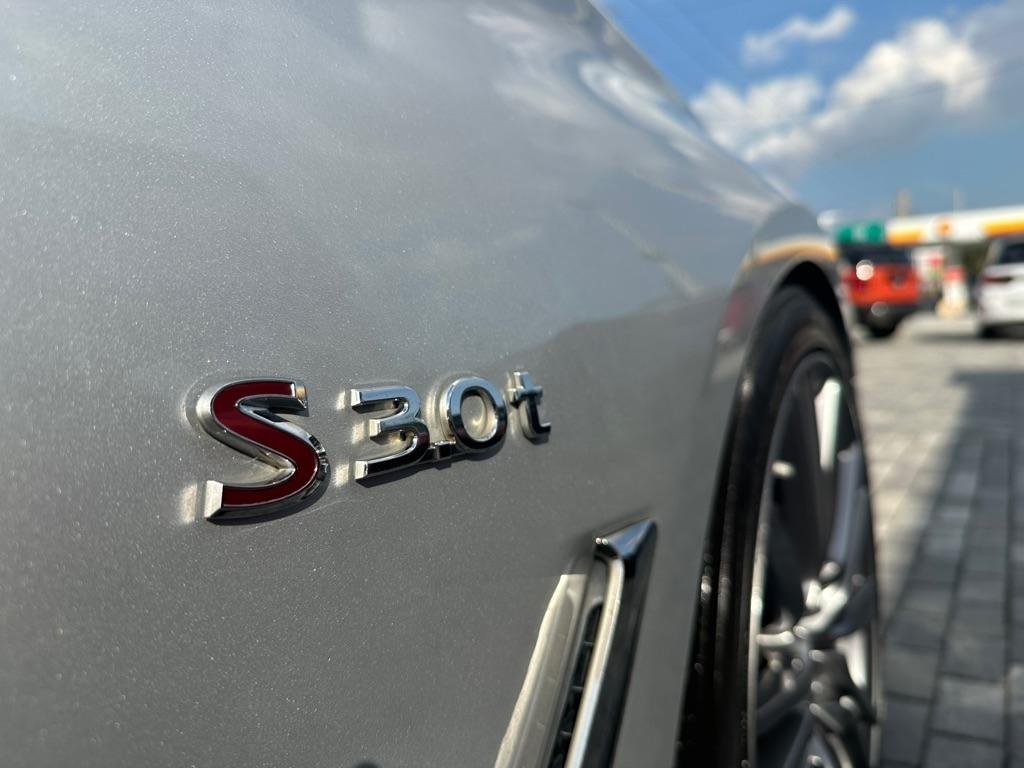 Infiniti Q60 Red Sport 400 RWD 2017