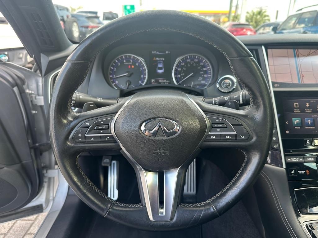 Infiniti Q60 Red Sport 400 RWD 2017