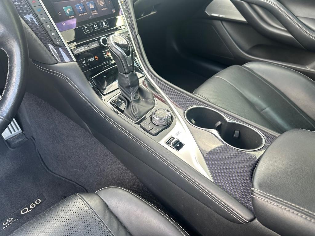 Infiniti Q60 Red Sport 400 RWD 2017