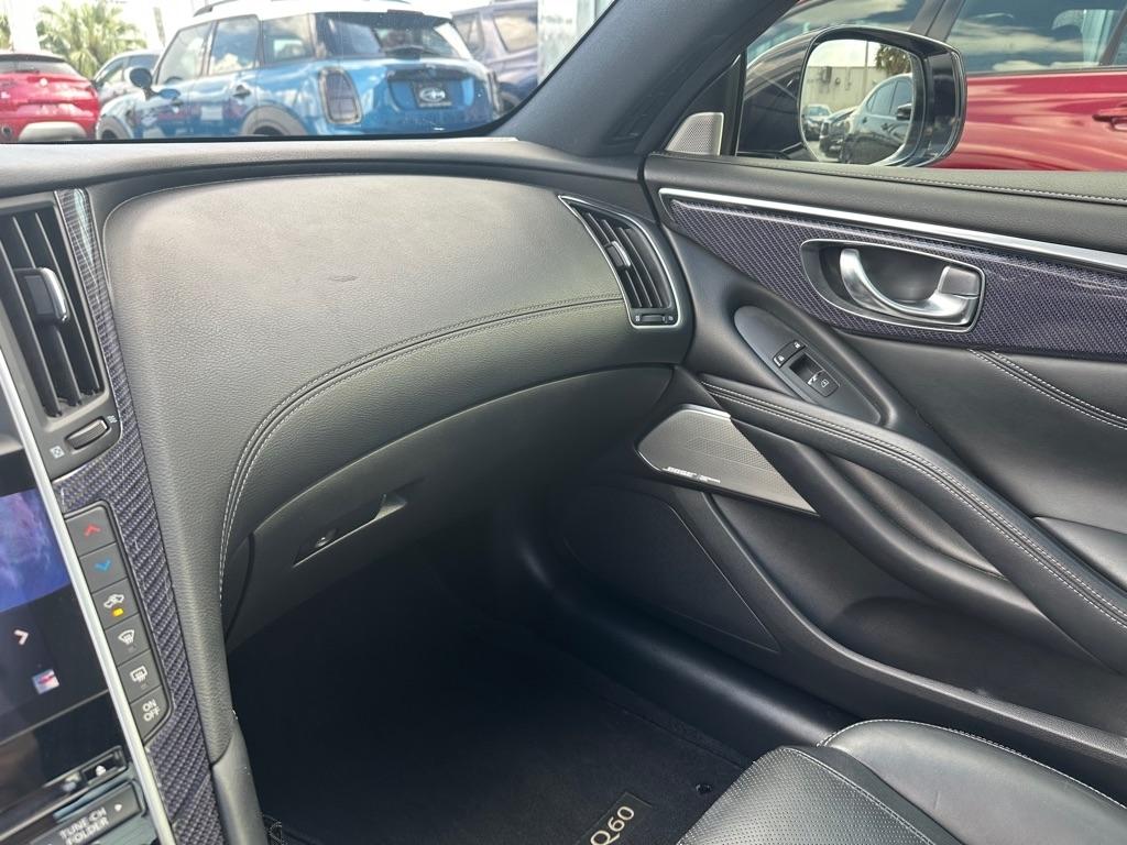 Infiniti Q60 Red Sport 400 RWD 2017