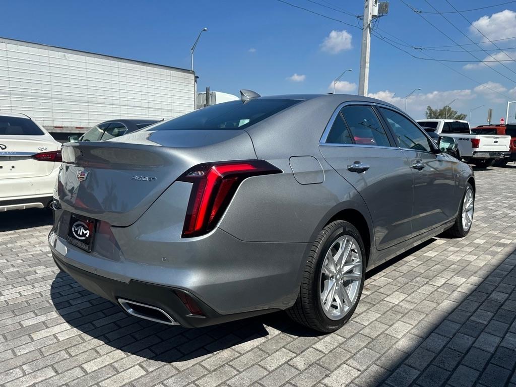 Cadillac CT4 4dr Sdn Luxury 2025