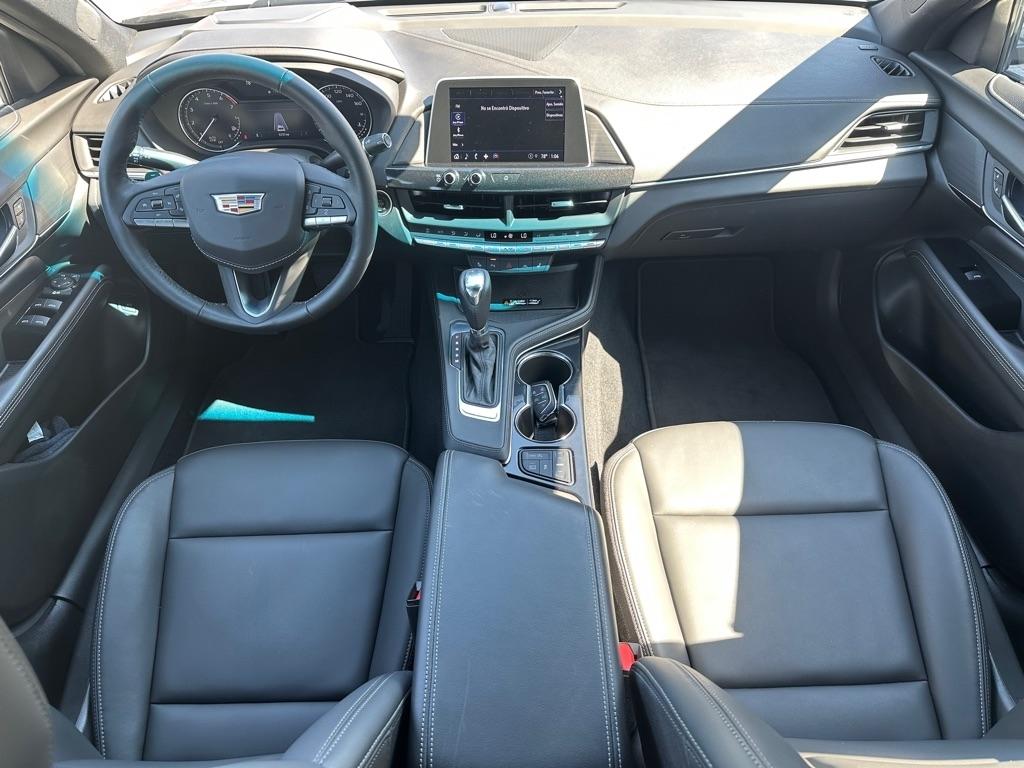 Cadillac CT4 4dr Sdn Luxury 2025