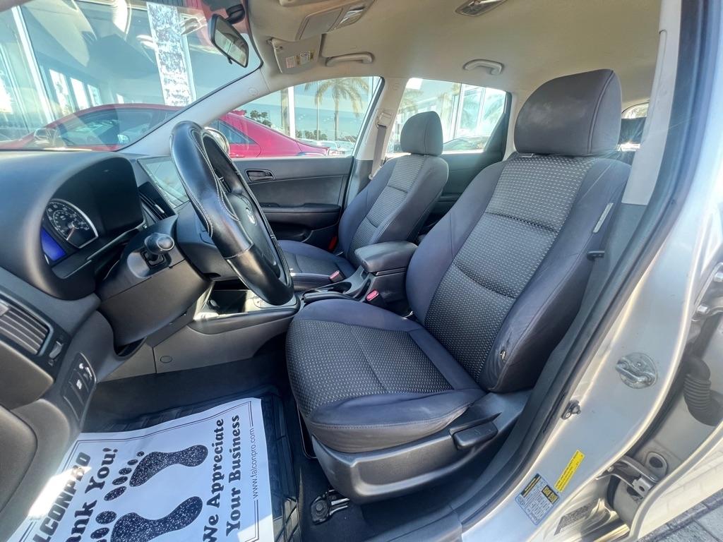 Hyundai Elantra Touring 4dr Wgn Auto GLS 2010